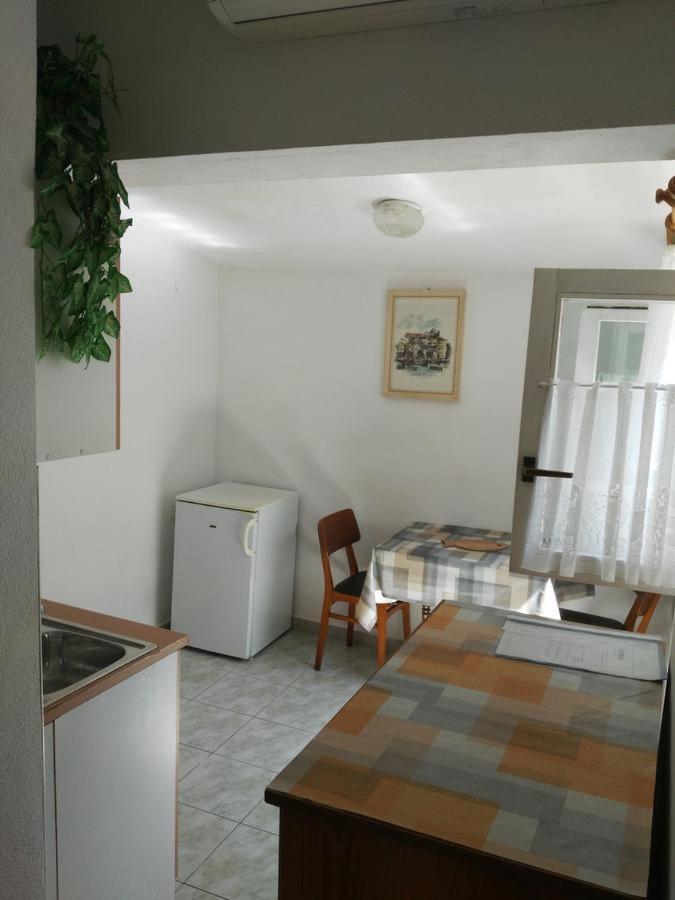 Apartmani Karuza Novalja Exterior photo