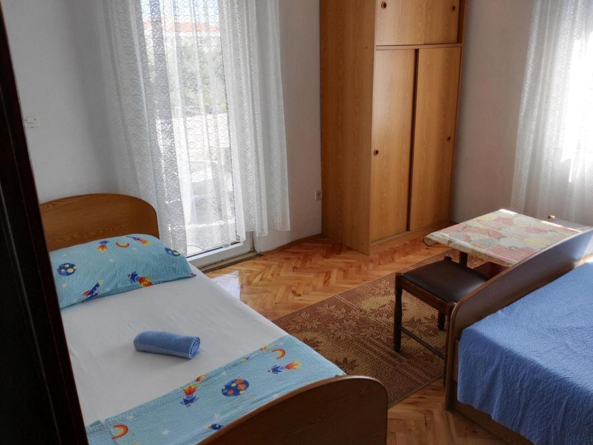 Apartmani Karuza Novalja Exterior photo